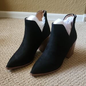 Black Suede Like Ankle Boots, Booties, Pointed Toe, 6.5